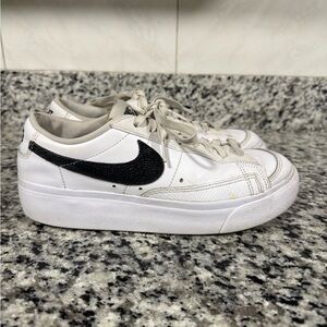 Women’s Platform Nike Sneakers